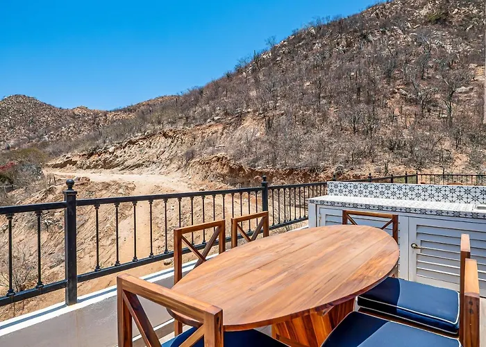 Morgan Residences 607